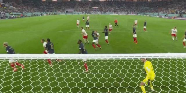姆巴佩梅开二度，打进世界杯第三球，法国21胜丹麦，提早小组出线