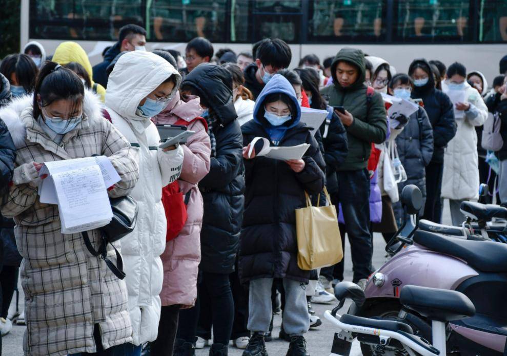 2023年考研分数线预测，农学255分，理学290分，国度线可能会降