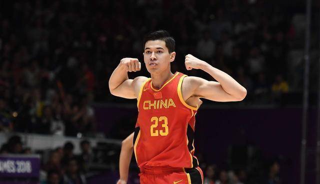 亚运冷艳征服球探，男篮又一新星收成NBA合同，将来将是男篮大腿