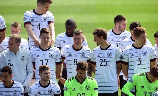 德国队欧洲杯夺冠？国足名宿力挺他们！球迷：小组出线都够呛