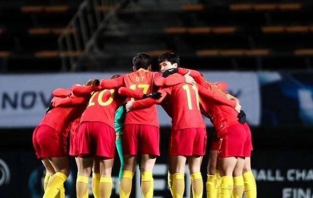中国女足0-1不敌日本，东亚杯两连败，新帅上任4连跪