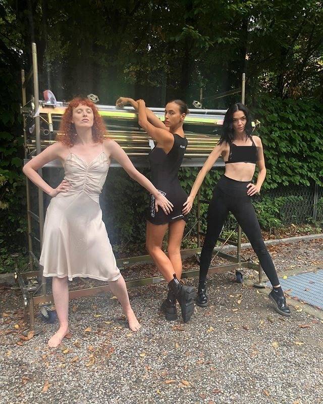 ������ͬ����λ40+��ģ����˿����ϡ�У�C��ǰŮ�������� ...