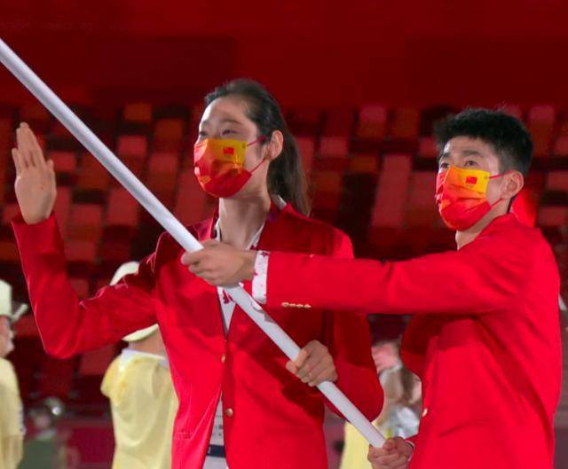 墨婷担任河南代表团旗头！持续3次大赛被选，1届奥运会+2届全运会