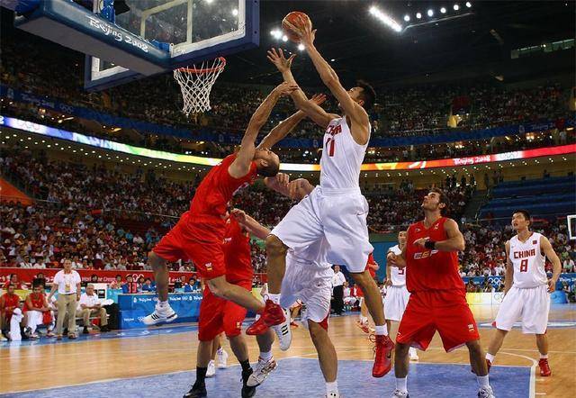 深陷灭亡之组却奇观出线！姚明领衔NBA三将北京奥运灿烂难复造