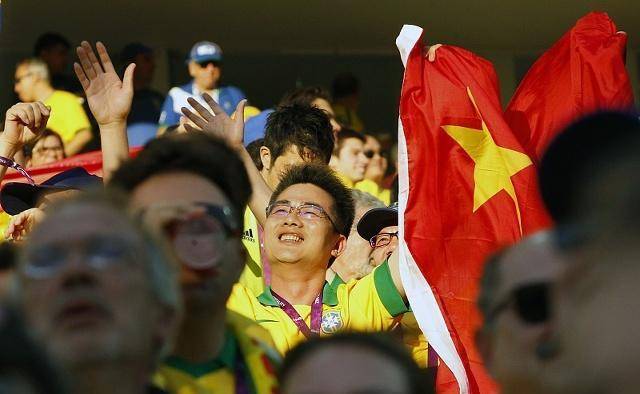世界杯亚洲预选赛前瞻：赫里宾前方归队战强敌，里皮能否晚节不保