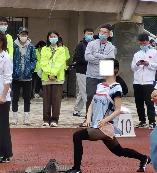 雷竞技RAYBET“运动媛”事件反转知情人出面为女生澄清穿原因发人深省(图1)