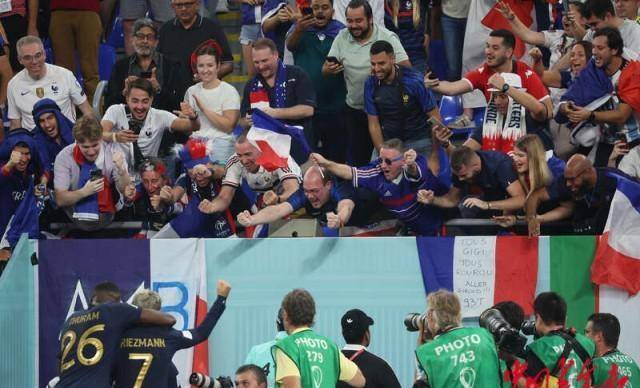 卫冕冠军法国队战胜丹麦队晋级16强