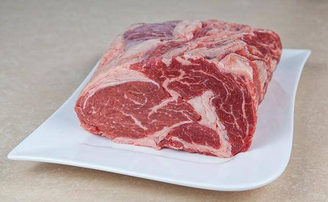 买牛肉，伶俐人专挑那6个部位，肉摊老板：一看就是内行，实会吃