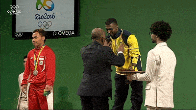 �Ƹ�����4�β��룬33��ȡ�ý��ƣ�ĥ��12���ջ�ʤ��