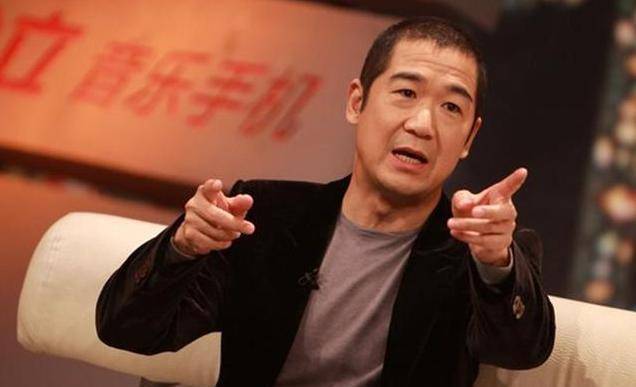 原创大器晚成张国立，情归邓婕“难忘”罗秀春，如今65岁活得“太累”