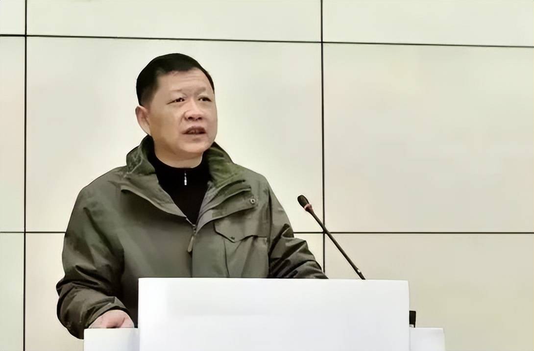 东风商用车换帅，接棒者张小帆三大课题