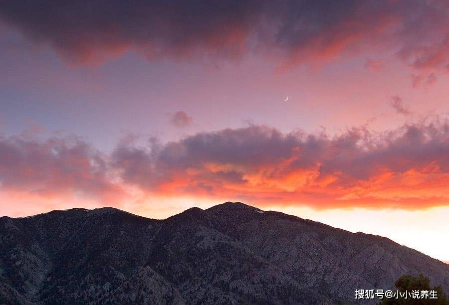 金九银十，三月财气很旺，三个星座的钞票堆满山，你必然财路滚滚