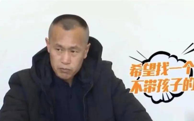 40岁大姐去相亲，一张嘴就让须眉给她儿子买楼，网友：你抗揍不？