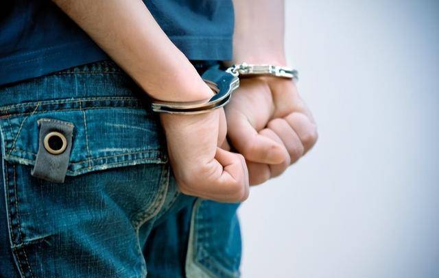 �������룺Ů��Ҫ�ܸ���2004�꽭������һ׮���Ƶļ�ͥ ...