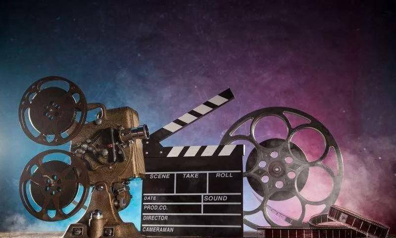 �Զಿ��ӰΪ����������Ӱ��Ŀ�����Լ�Ƭβչ��֮��Ĺ�ϵ ...