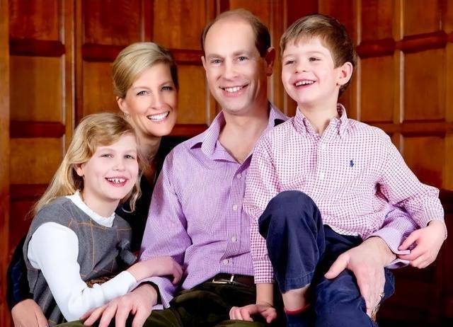 ���»����ӣ���������Ů��ȴ���ܳ裬��������������û�� ...