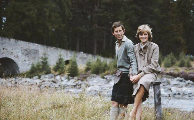 ���»����ӣ���������Ů��ȴ���ܳ裬��������������û�� ...