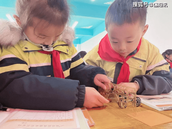 息县第十一小学南校区科学教研活动