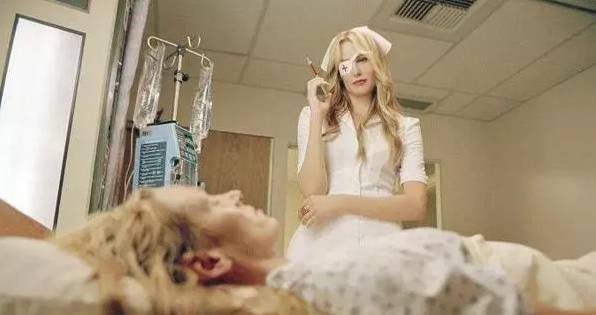 10����ϲ���ĸ����Ӱ��ÿ��������������