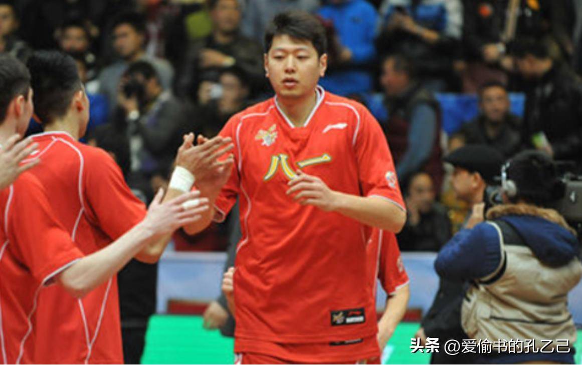 ��һ����Ī�ƣ���������һҹ��ͷ���ٻ�Ȣ��������ǰ�� ...