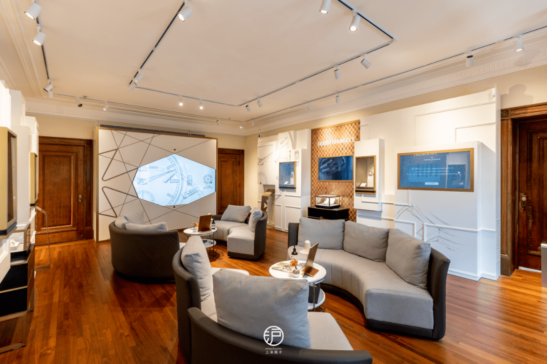 �ڰ�����԰,������ʫ���١��߼��Ʊ�֮��������