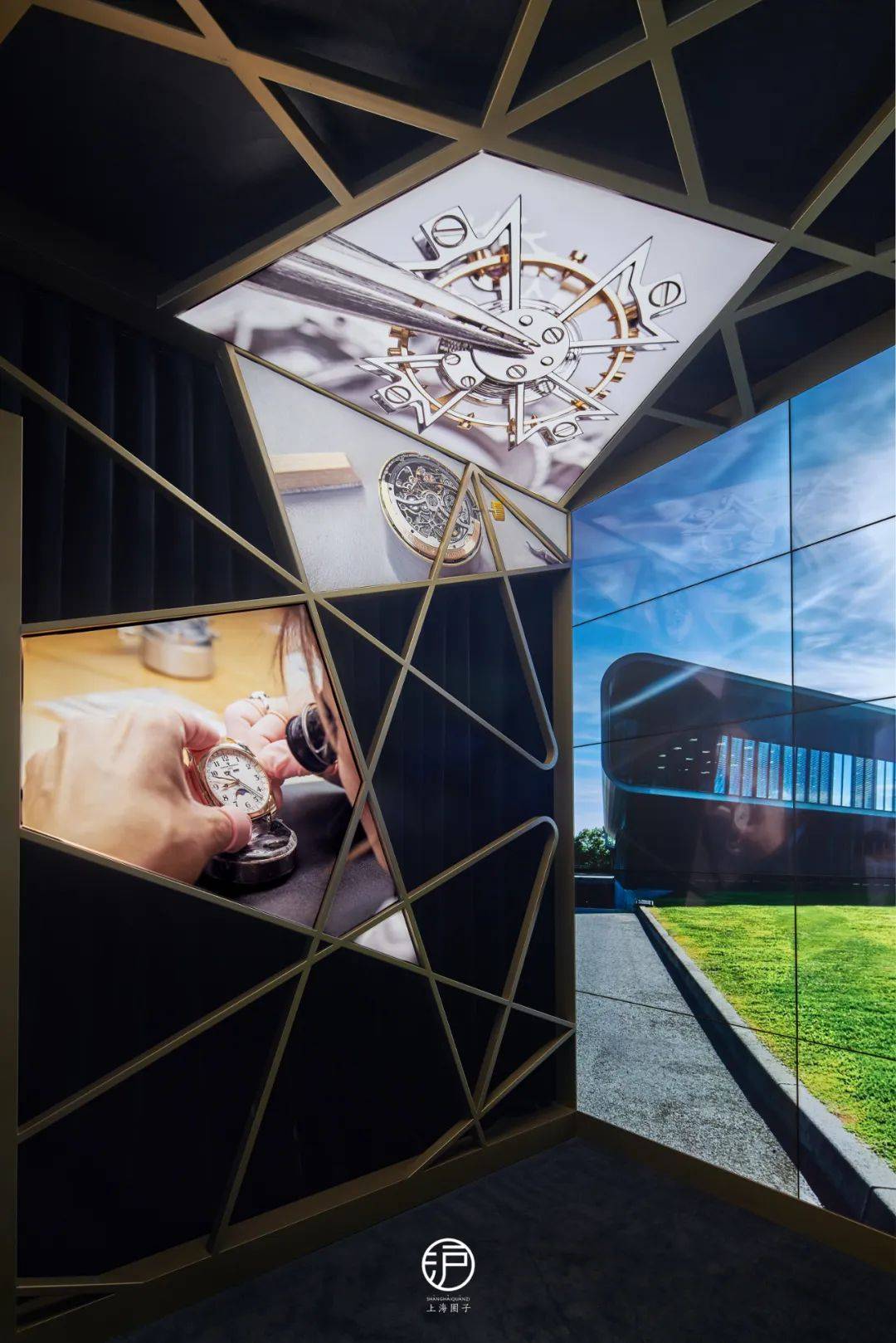 �ڰ�����԰,������ʫ���١��߼��Ʊ�֮��������