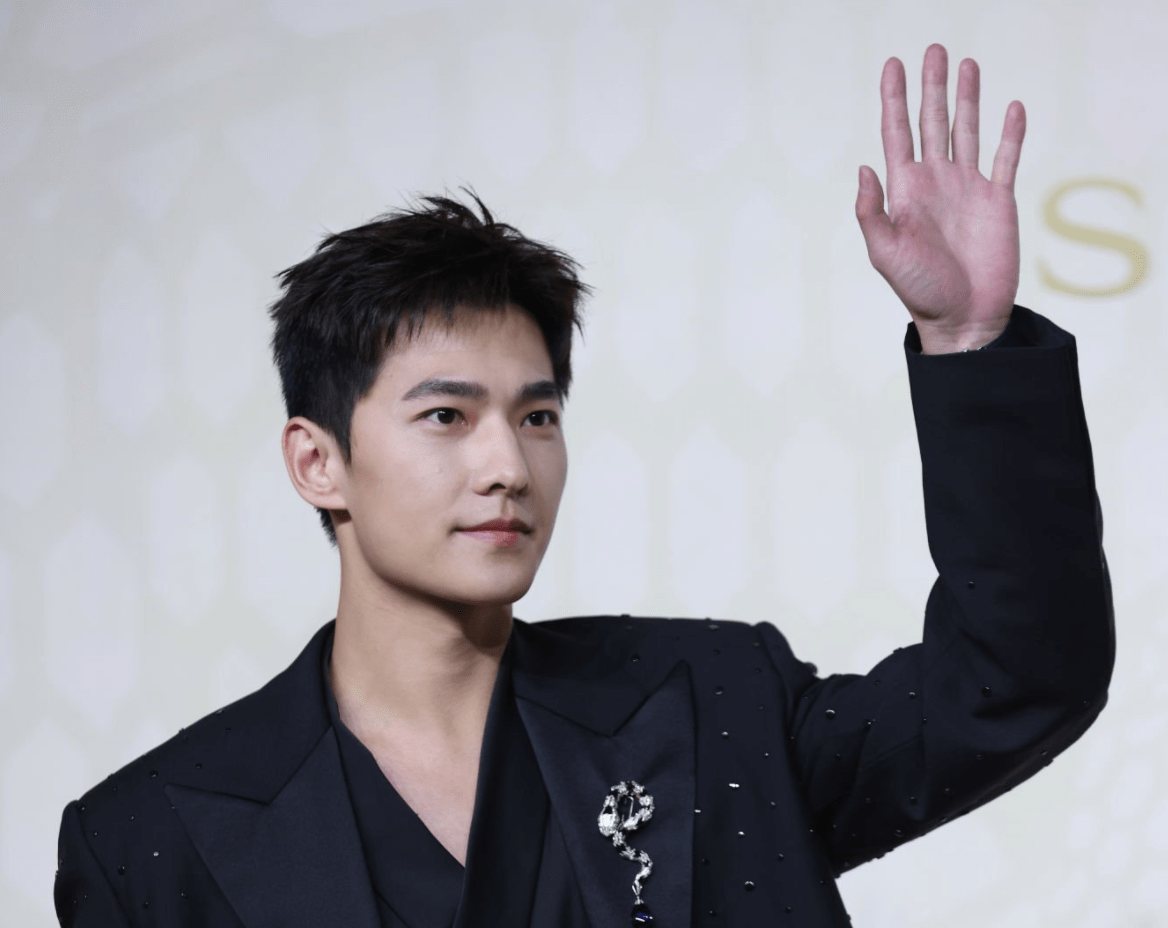 ���������ͼ�����������۲�������ԣ�����Ƹ���΢͹�� ...