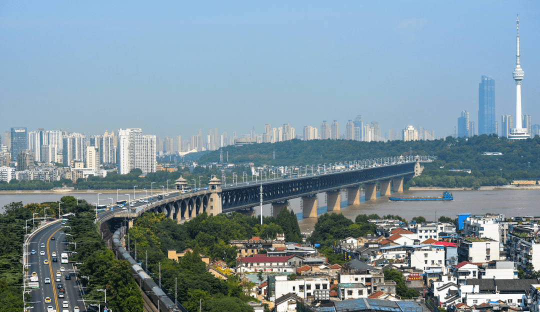 “黑马”武汉，凭什么反超杭州？| 城市贸易系列