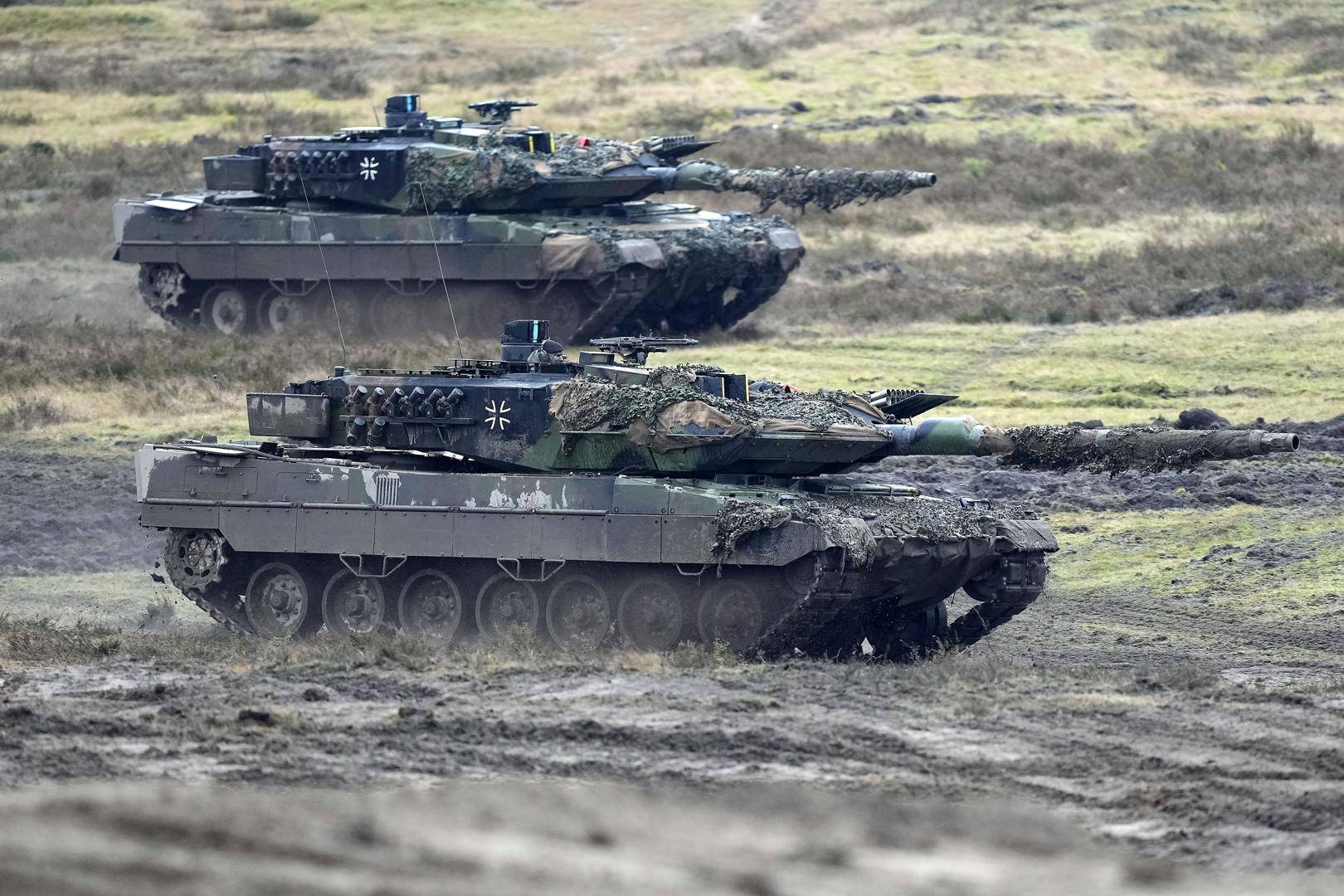 德国豹2主战坦（原创
            德国豹2到达乌克兰，却使用中国零部件，这下尴尬了）