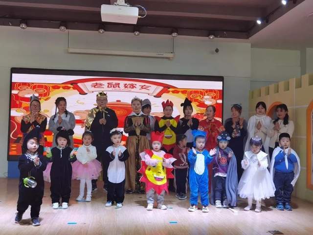 书香满园，浸润童心—惠济区花园口幼儿园举行读书月开幕式