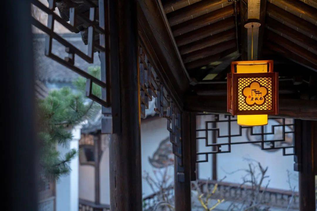 颐和十年万国春 | 日啖三餐、夜眠一榻，用那个国牌酒店串起春日金陵的美妙