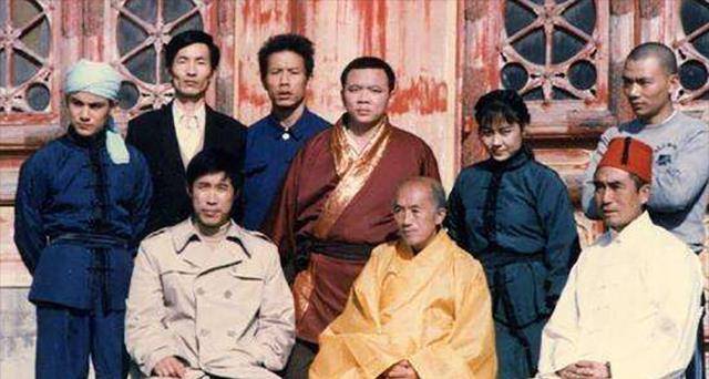 原创
            一代高僧海灯法师，77岁还能二指禅道理，却被一根布条暴露真相