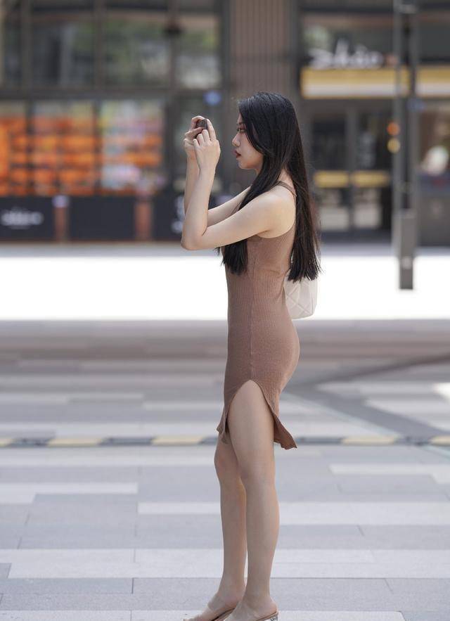 简约自然M6 米乐的瑜伽裤让你穿出年轻自信显得腿长脚小甜美温婉(图9)