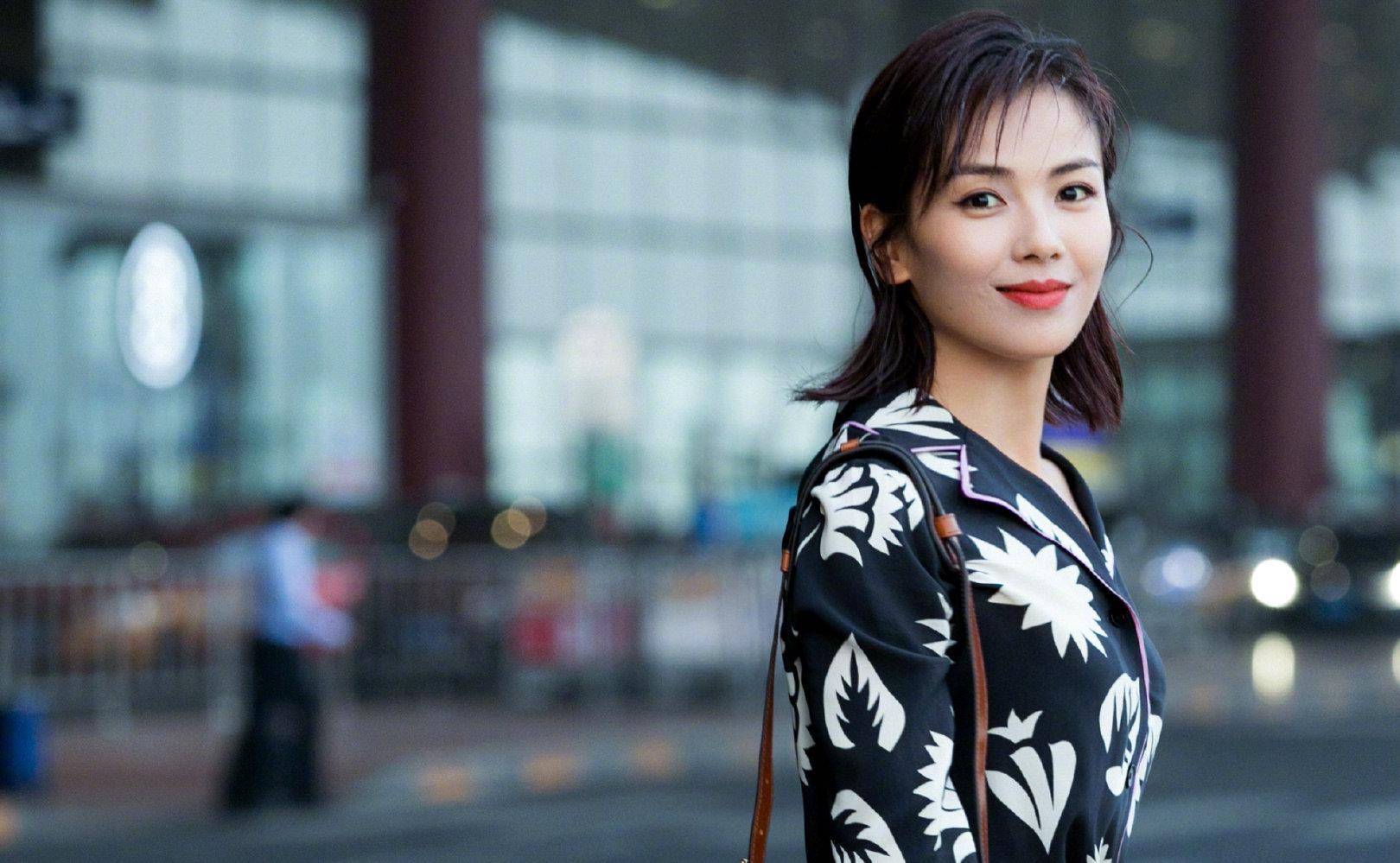 胡军和刘涛的“帐篷往事”，戳穿王珂的假面婚姻，难怪蒋欣添实锤