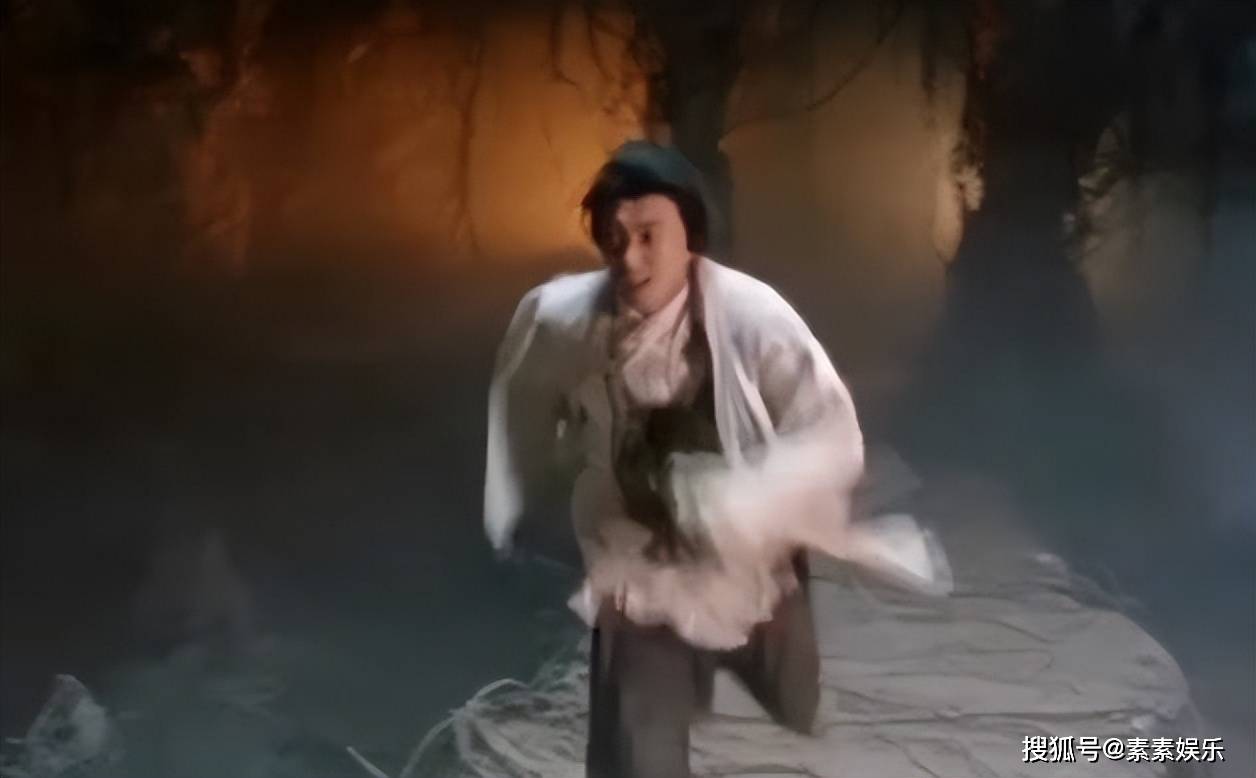 周星驰七夕节发《大话西游》片段，借用月光宝盒追忆旧爱罗慧娟
