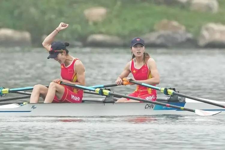 亚运会首金 邹佳琪/邱秀萍：巴黎奥运会金牌是她们的终极目标。