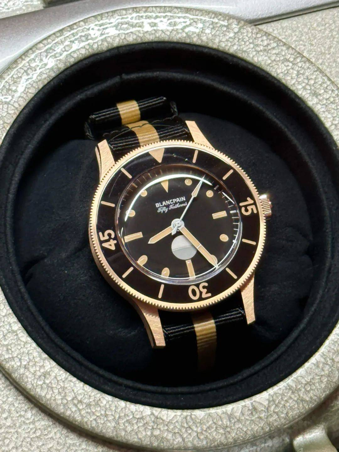 ������ʮ�x�ֳ�������Ʒ!�����Ϸ�,�ͻ��������ĵ�һ���֤����