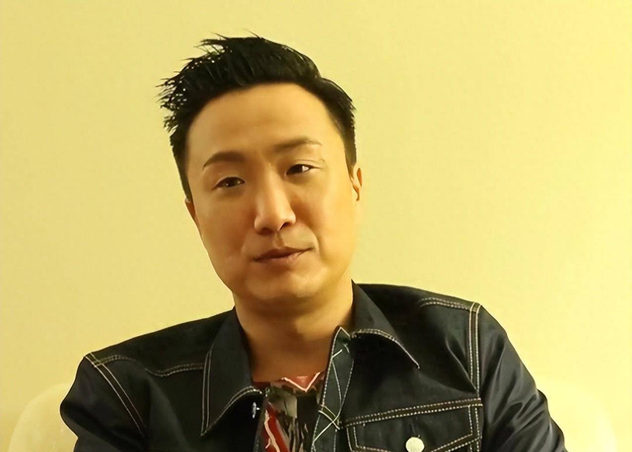 原创父亲被称娱乐教父，本能成歌神的郑中基为何非得要去演戏？