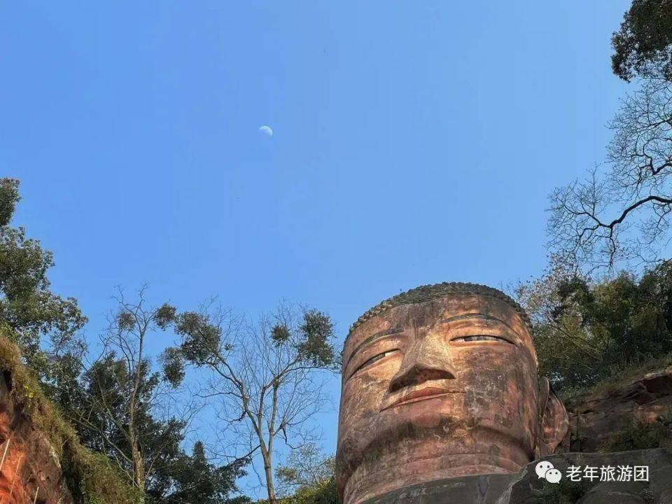 乐山大佛 丨旅游攻略丨景点介绍