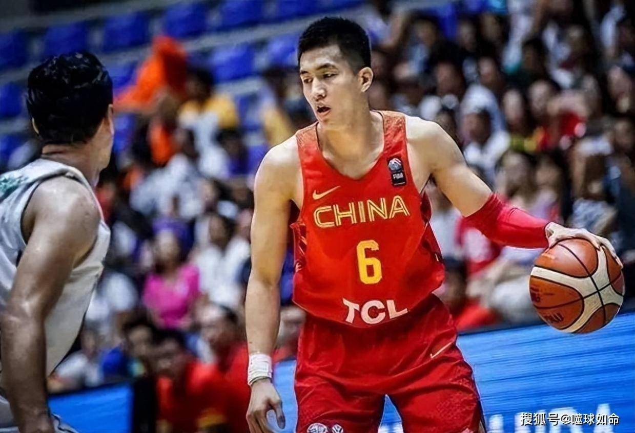 马健：很显然，中国男篮目前最不可取代的球星，只有一这2人