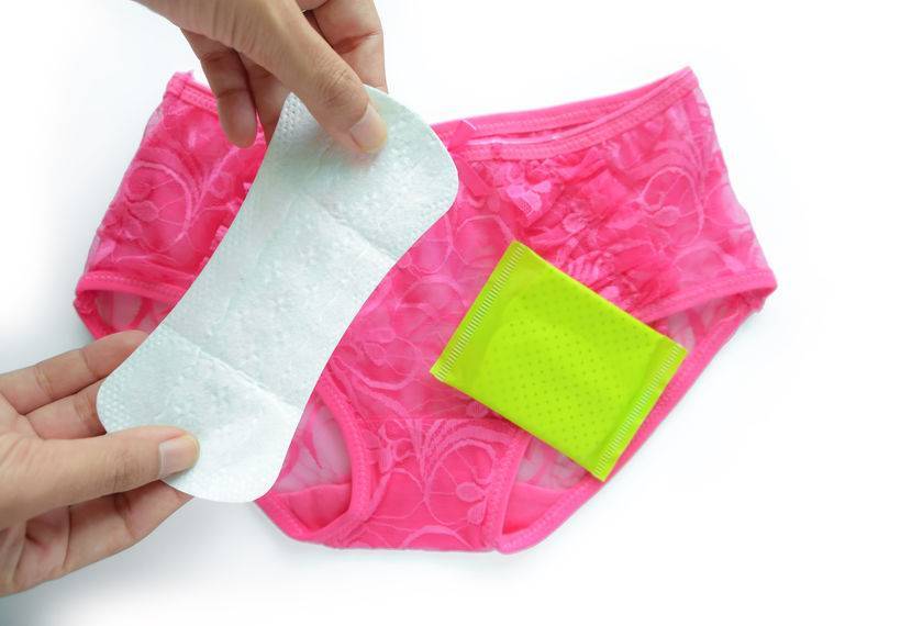 告诫女性：使用卫生巾期间，需牢记这5点，否则身体易“闹情绪”