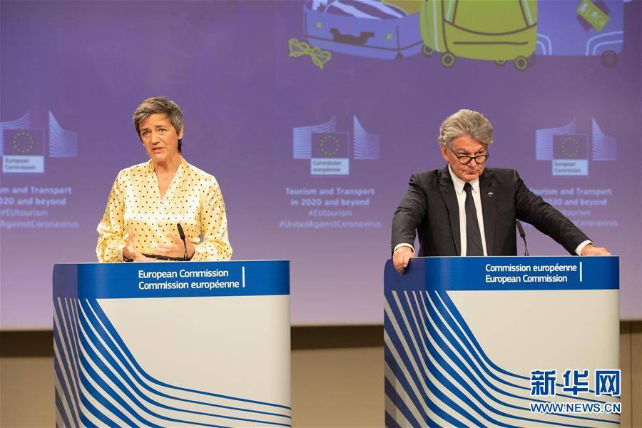 西方可能不是更年期，有点老年痴呆症