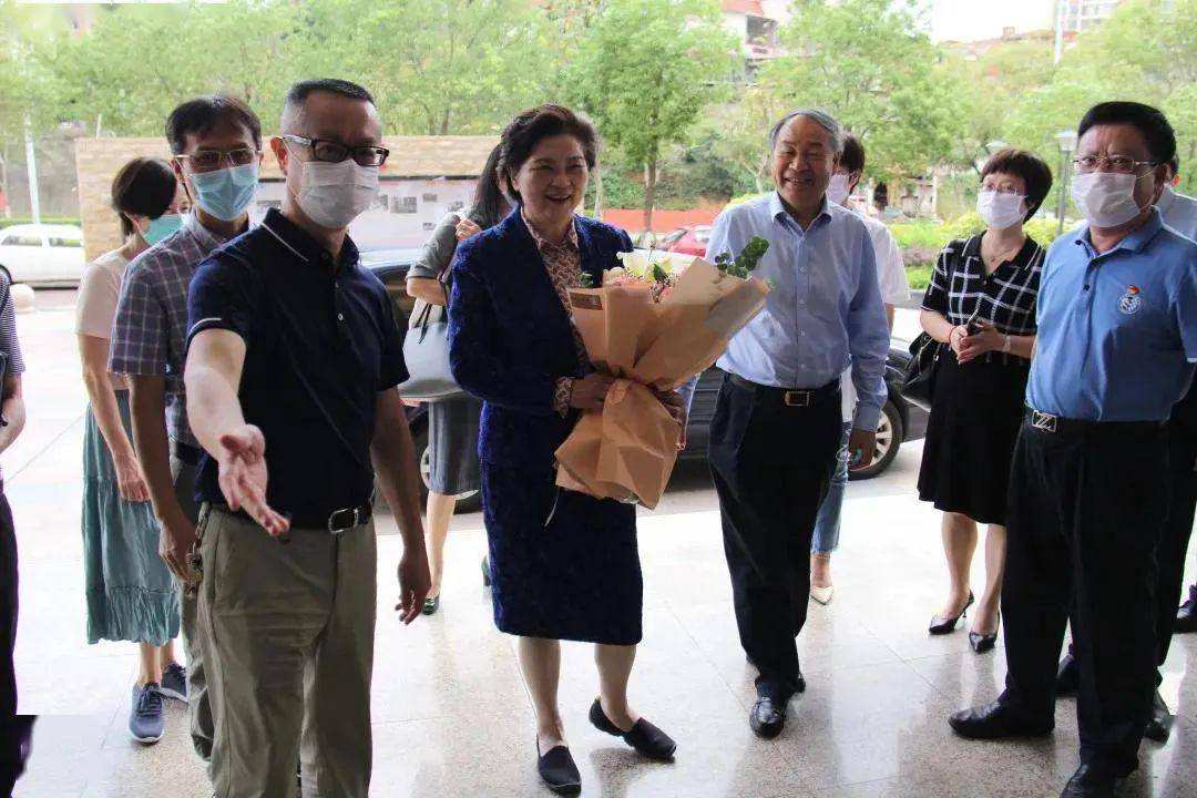 头条侠之大者李兰娟院士晋江刮起智慧风暴