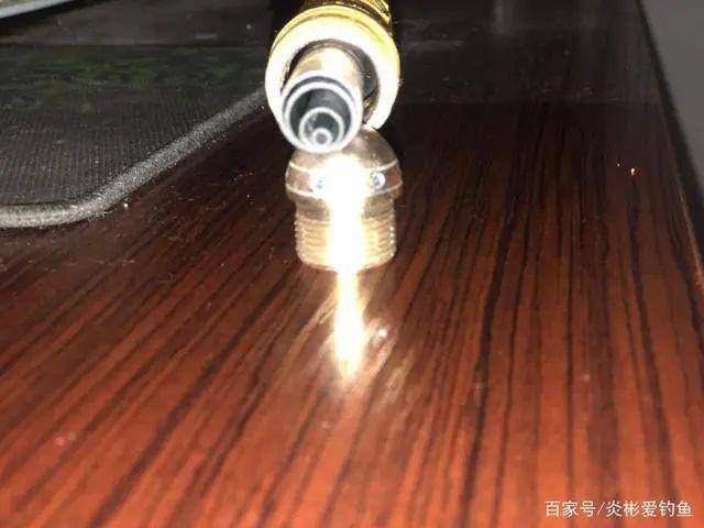 怎么看鱼竿好坏 27575f9557aa401aa0c3be16e4997532.jpeg