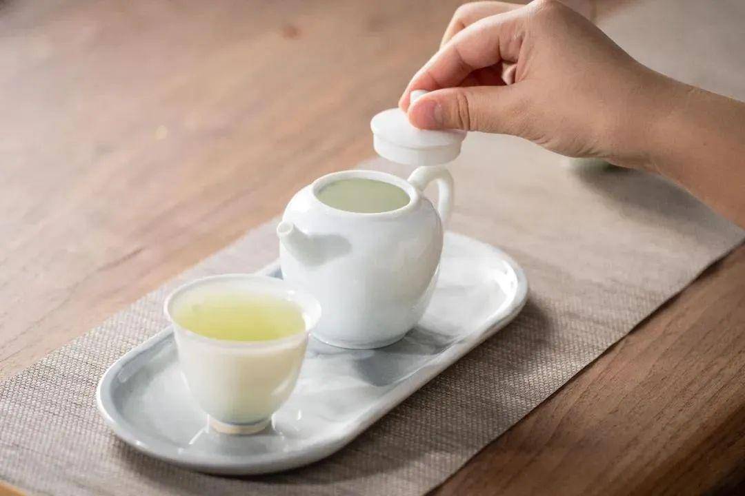 一杯茶, 静我心.