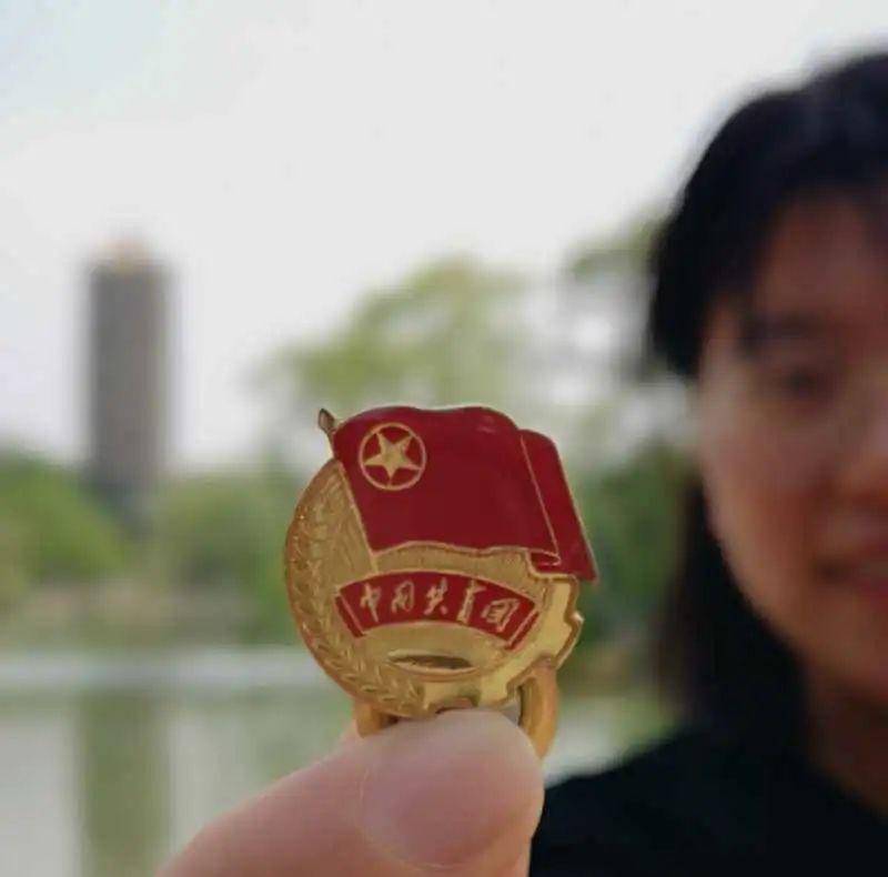 如果青春有模样那将会是团徽的形状我和团徽有个合影投票