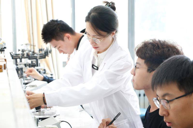 大学怎么才能在家里学习 3aec695bf08442ac81b168a9e74e8831.jpeg