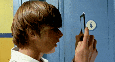 在美色如云的「女澡堂」上班,是种怎样的体验?