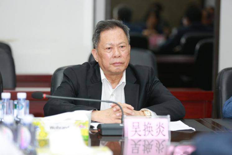 新冠传播速度与gdp的关系_新冠传播速度(2)