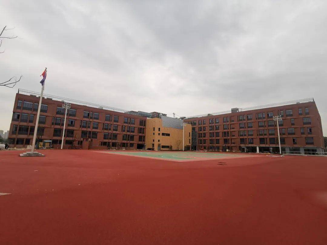 南京国际健康城实验学校(托马斯)是一所k 12制非营利性民办学校.